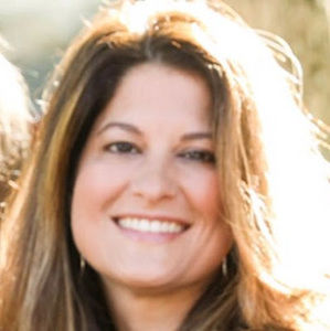 Meet your Posher, Corrie